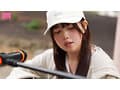 歌手を夢見る上京ボンビー少女が高額バイトに釣られてこっそりAV出演！！経験人数1人 反応もカラダもうぶな合法ロリっ娘が恥じらいアクメデビュー 白宮萌（22）さん