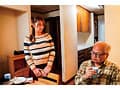 デカチン近親相姦 息子の硬くソリ返るズル剥けチ●ポにねとられた褐色爆乳の母 吹石れな