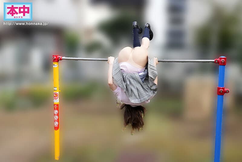 剃りたてパイパンおま●こハミマン誘惑に勃起…小悪魔な彼女の妹に呼び出されては何度も何度も中出しセックスしてしまったサイテーなボク。 倉本すみれ