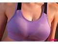 「先生もっと鍛えてください…」巨乳アスリート女子の空気椅子おっぱいプルプル下半身強化トレーニング 1cmで即ズボッ！突き上げ騎乗位11発中出し！ 明日見未来