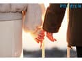 人妻になってしまう幼馴染の逢花と僕は、互いの想いに気づいて何度も中出ししてしまった結婚式直前の三日間。 山岸逢花