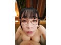 【VR】爆乳人妻が間違って混浴に！鉢合わせたボクのチンポに釘付け！勃起に責任を感じて何度もヌいてくれた！ 宇佐美すい【8K】