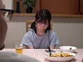 強●回避かくれんぼ お父さんとお義母さんが居ない間に、知らないおじさん達がやってきました。怖かったので、逃げました。押し入れにも隠れました。でも、捕まってしまいました…。 日向由奈