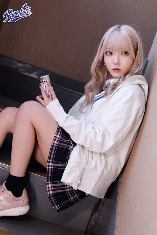 小生意気な野良パパ活女子お持ち帰り。態度悪いから睡眠レ○プで理解らせてやった！ 藍瀬ミナ