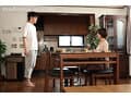 家族皆が巣立った実家で、母と過ごす近親相姦の日々―。 星冬香