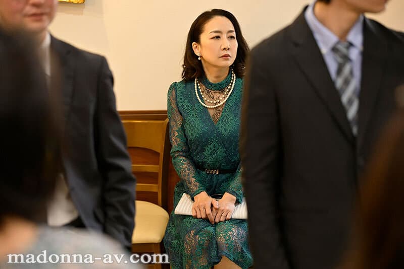 私の方がもっと…、もっと愛せるのに―。 同窓会’逆’NTR ～10年ぶりに再会した旧友と逢瀬を重ねる生ハメ情事～ 瀬尾礼子