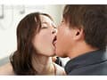 才色淫備 週5日、必ずオナニーをして出勤する美容部員の人妻 杉咲穂果 46歳 AV DEBUT