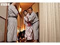 串刺し輪●NTR 同期入社の彼女が出張先の旅館でまわされていた話。 神木彩