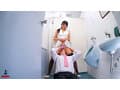 【クンニセクハラ】 残業中、2人きりの社内で中年オジ部長の巧みな舌使いに我慢できず何度も恥じらいイキさせられ舐め回しベロベロSEXしてしまう押しに弱い黒髪美脚部下OL 北岡果林