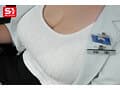 仮免教習中にKカップの美人教官と2人きり。狭い密室で爆乳誘惑された僕はもう平常心で安全運転出来ません。 神楽ももか
