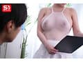 異常に巨乳で異様なエロウェア。暴力的なLカップでず～っと僕を密着誘惑してくる爆乳コーチ個人レッスン 鷲尾めい