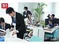 大好きな彼女は 僕の上司、同期、後輩… 誰にでも股開く 社内共有マ●コでした。 でも…悔し勃起しちゃう無様な僕。 村上悠華