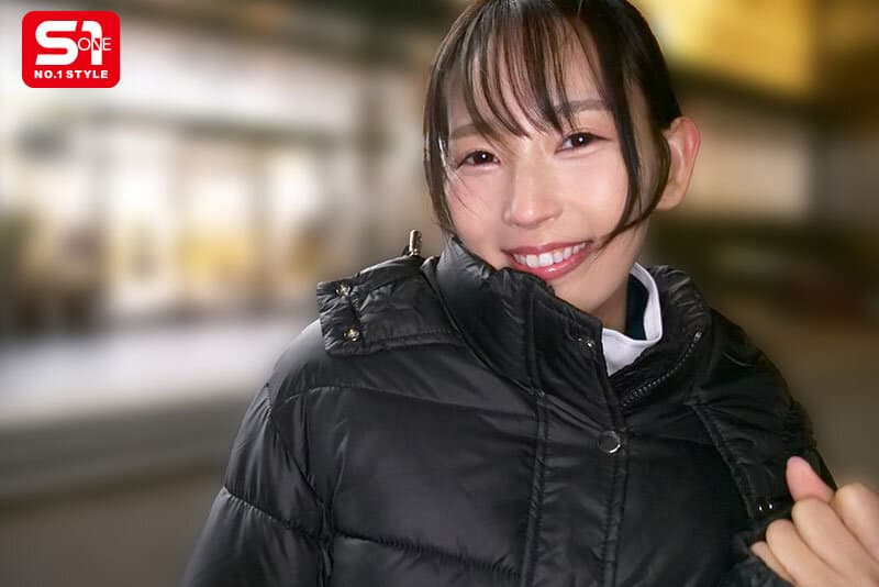 水泳一筋 純情お姉さん しがない変態おじさんに喰われる。ぎとぎと初イキ・初体験3本番 園梨音