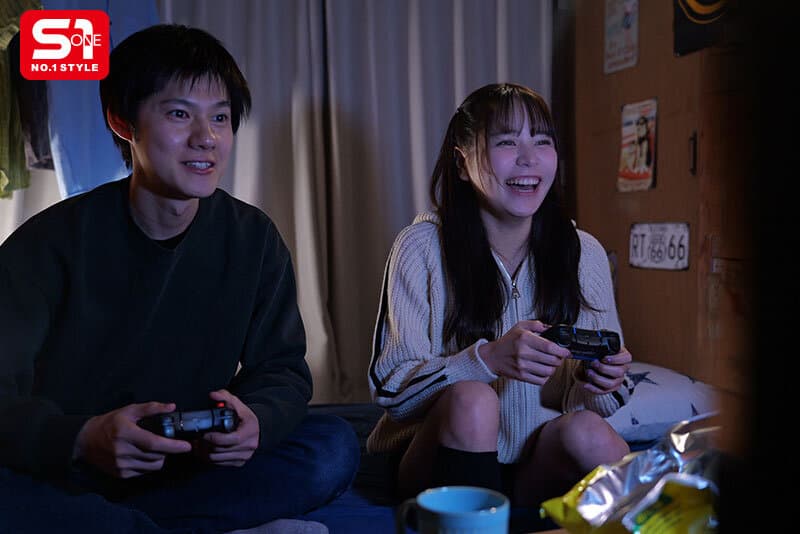 予定合えば ゲームして、ご飯食べて、 流れでヤッたりもする エッチもできる 女ともだち 田野憂