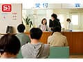 生真面目ナース長の隠れオナニー見ちゃった！その後の覗き見バレて変態チョメチョメし合う関係に発展… 奥田咲