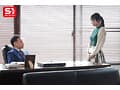 下着メーカーに今も残る下劣ハラスメント… 仕事の出来ない女子社員（25）は、ランジェリー着用しか許されない。 篠真有