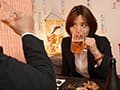 美人上司と童貞部下が出張先の相部屋ホテルで…いたずら誘惑を真に受けた部下が追撃射精の絶倫性交 葵つかさ