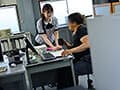 中小建設会社に勤める事務員の真面目な彼女が、肉体労働者に犯●れ、見た目も自尊心も壊されていく…この後、めちゃくちゃベロキス種付け連続中出しされた話… 千川とわ