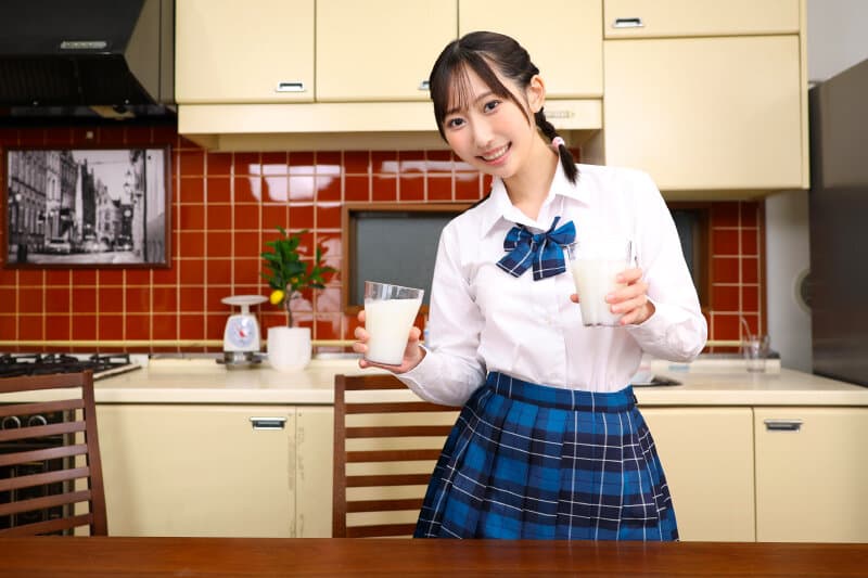 【VR】【8K】嫉妬した彼氏にいっぱい愛されたい◆兄にバレないようにドキドキいちゃラブの中出しお家デート 山下紗和