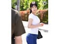 バイト先で働く美しい人妻を家に連れ込み中出しセックス 宮城りえ