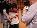 お前らチ○ポ洗って待っとけよ！ M男クンの自宅にいきなり家凸！ W小悪魔SEXデリバリー！！ 白桃はな 花狩まい