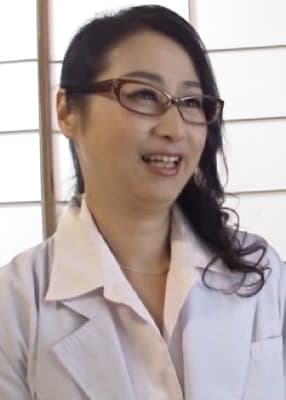 初めてのセックスはお母さんの味がしました!