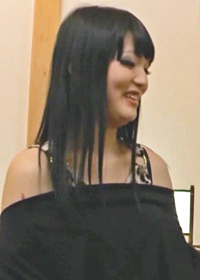 ニューハーフデリヘルで呼ばれた相手はお父さんだった!?小さい頃から心は女だったと告白する愚息。「お父さんが大好き!」と禁断の行為に堕ちる!