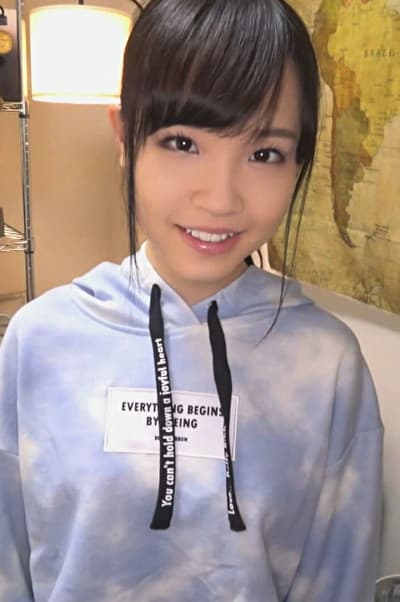彼氏の指だけで中イキ!ちっぱいの敏感美少女とイチャラブエッチ